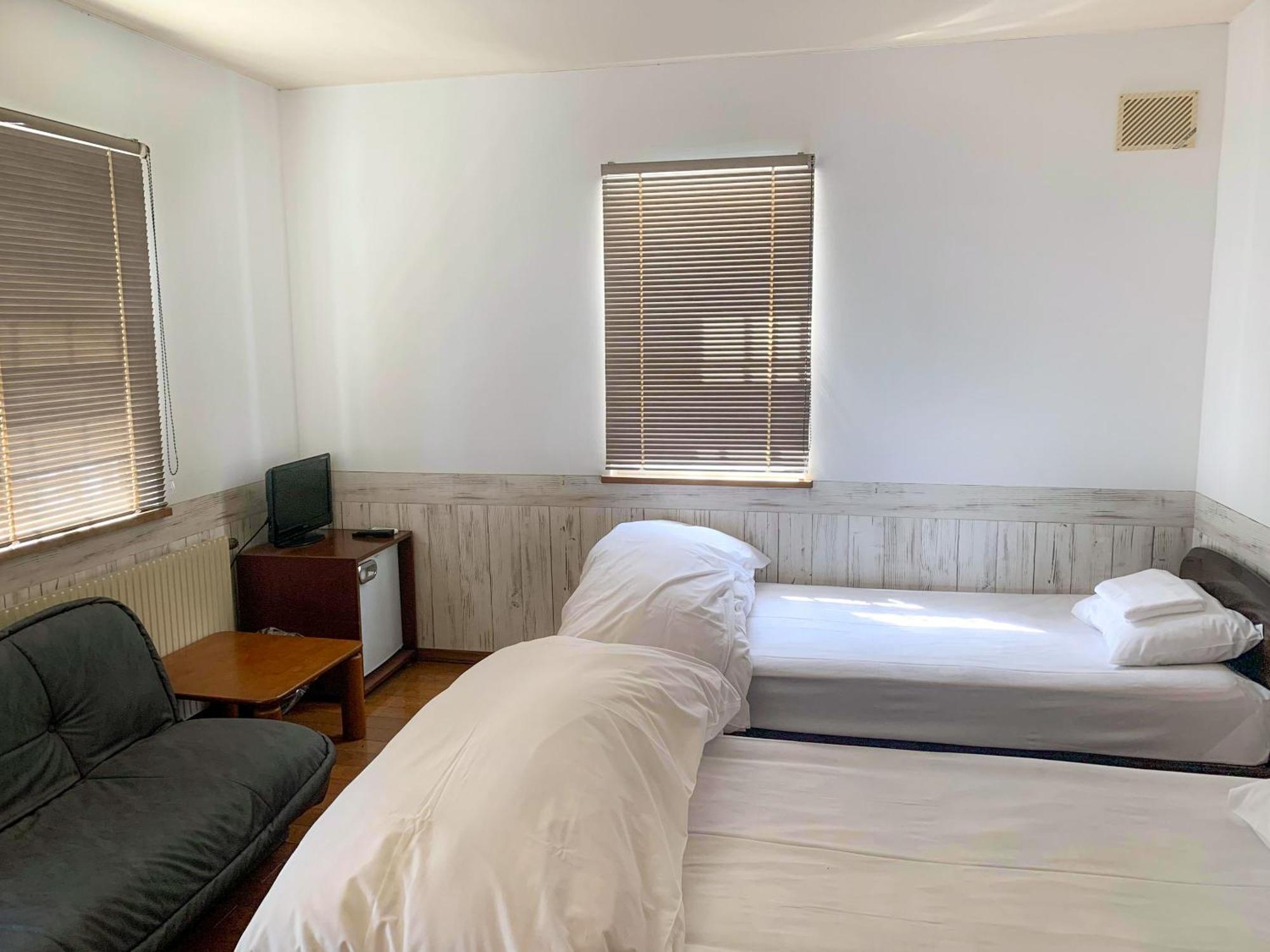 Chalet Banff - 6 Bedroom 6 Bathroom Ski Lodge Niseko Phòng bức ảnh